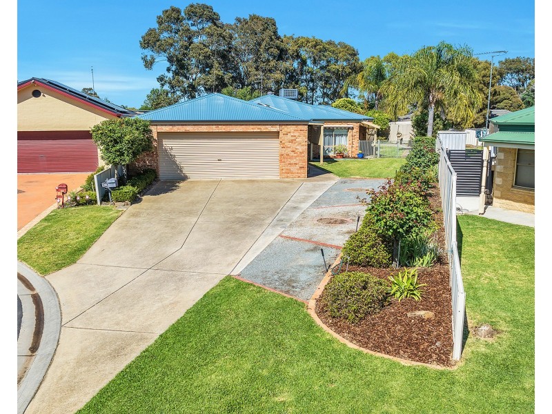 8 Charlton Court, Echuca VIC 3564