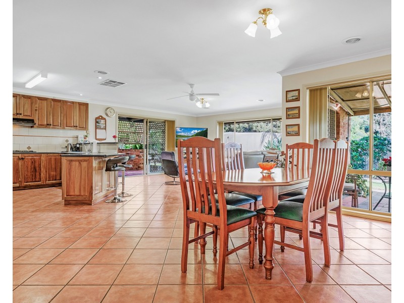 8 Charlton Court, Echuca VIC 3564