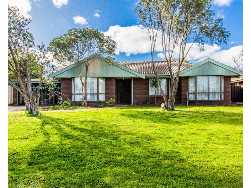 12  Pollard Place, Moama NSW 2731