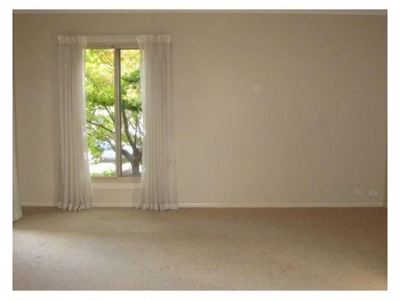 36 Genevieve Avenue, Echuca VIC 3564