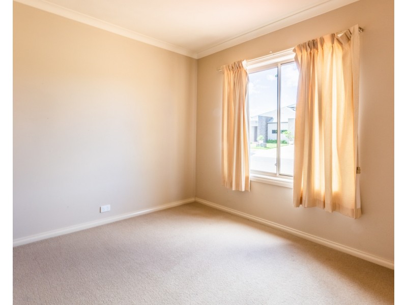 36 Genevieve Avenue, Echuca VIC 3564