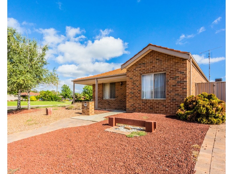 36 Genevieve Avenue, Echuca VIC 3564