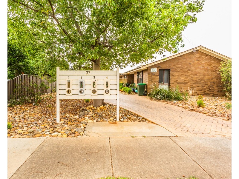 2/37 Premier Street, Echuca VIC 3564