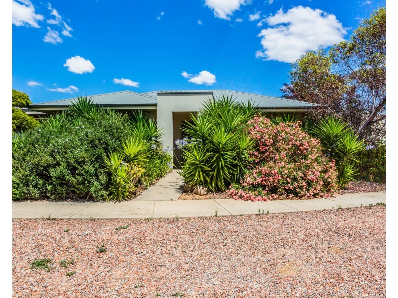 11B Brenton Avenue, Echuca VIC 3564