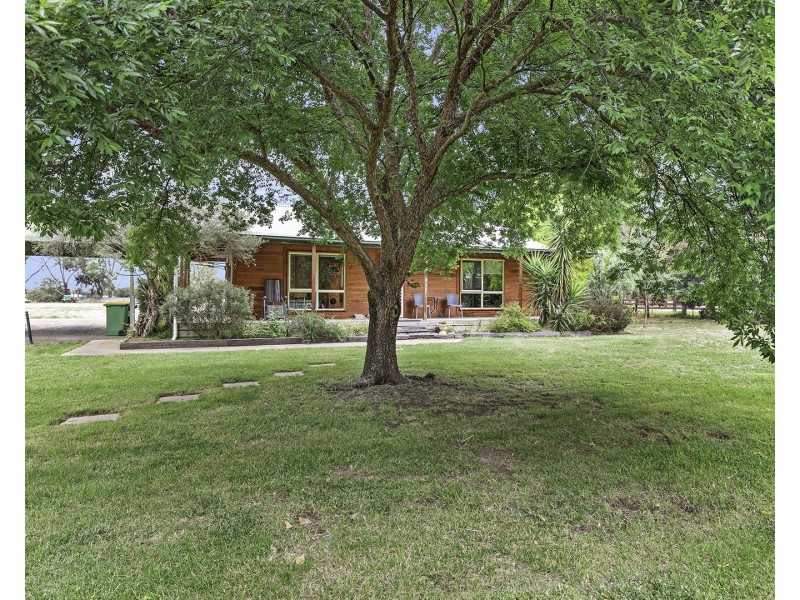 106 Farley Road, Echuca VIC 3564