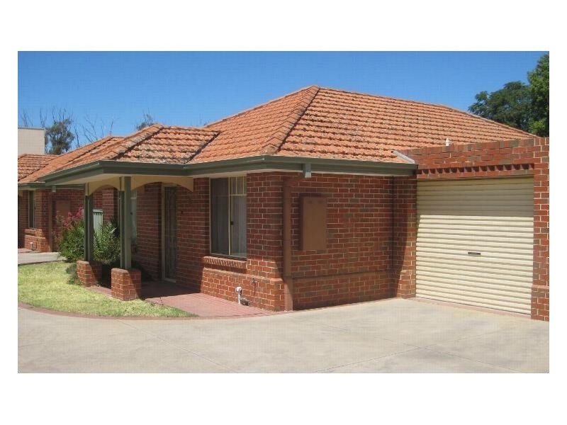 3/90 Hare Street, Echuca VIC 3564