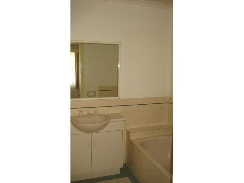 3/90 Hare Street, Echuca VIC 3564