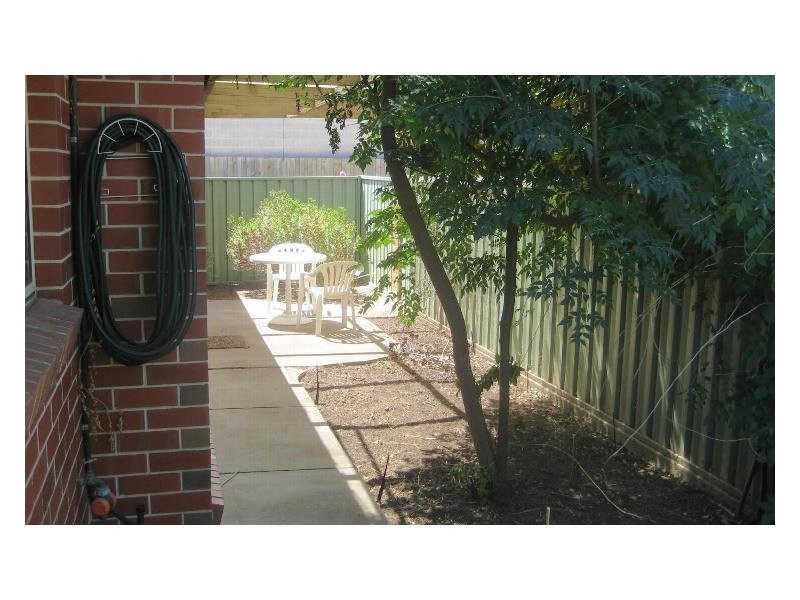 3/90 Hare Street, Echuca VIC 3564