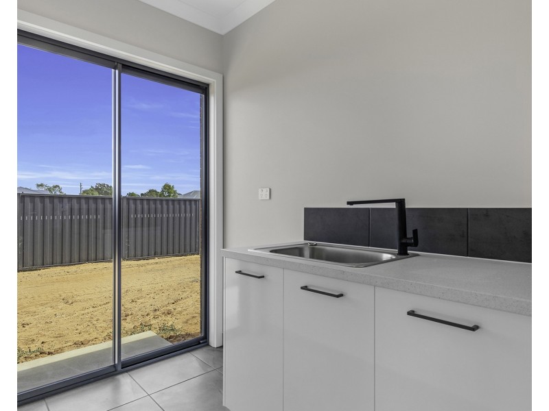 51 Currawong Circuit, Moama NSW 2731