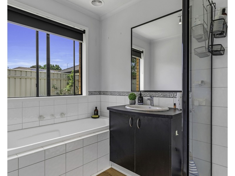 8 Aberdeen Way, Moama NSW 2731