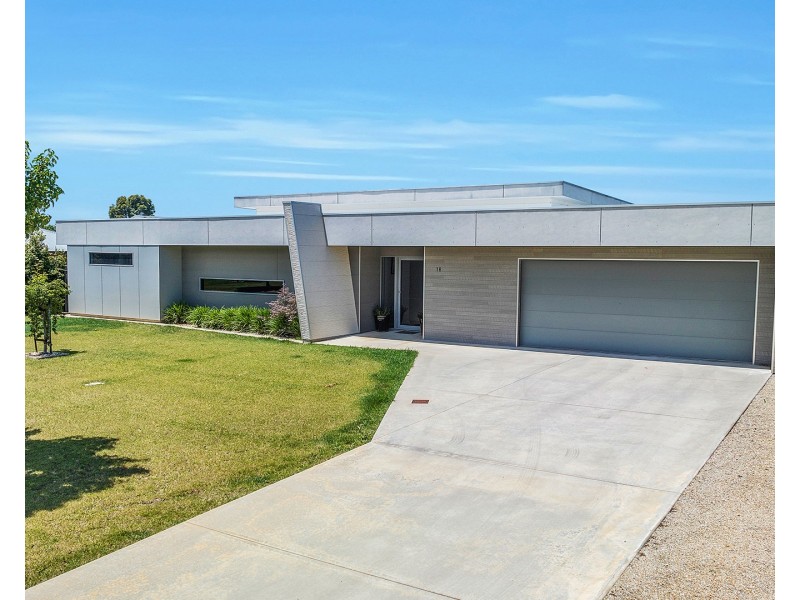 1B Shiraz Court, Moama NSW 2731