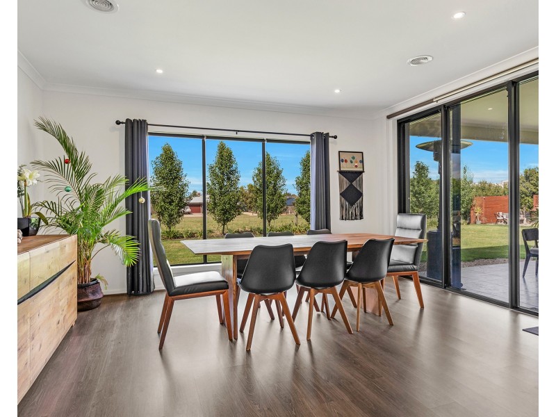 63 Sugar Gums Drive, Moama NSW 2731