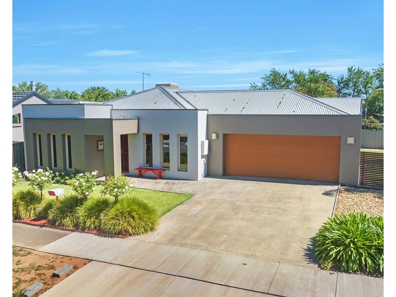2 Park Avenue, Echuca VIC 3564