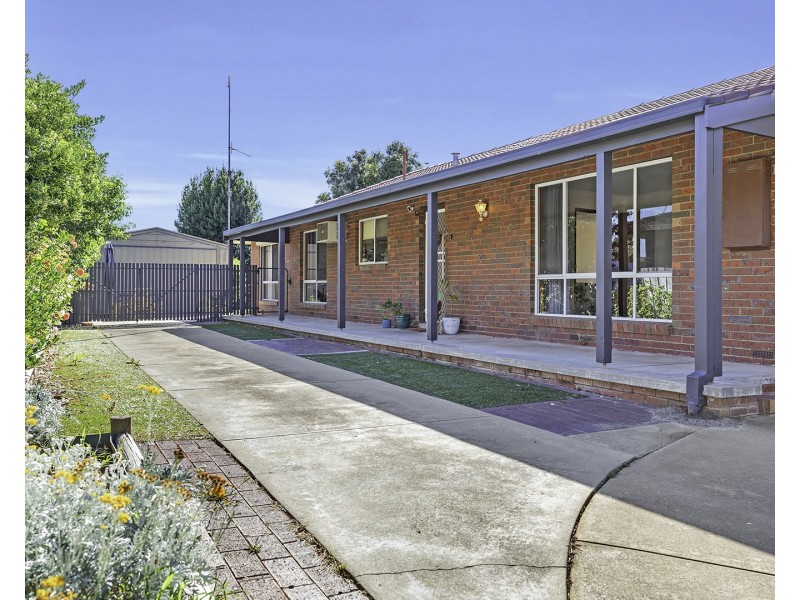 47 Rutley Crescent, Echuca VIC 3564