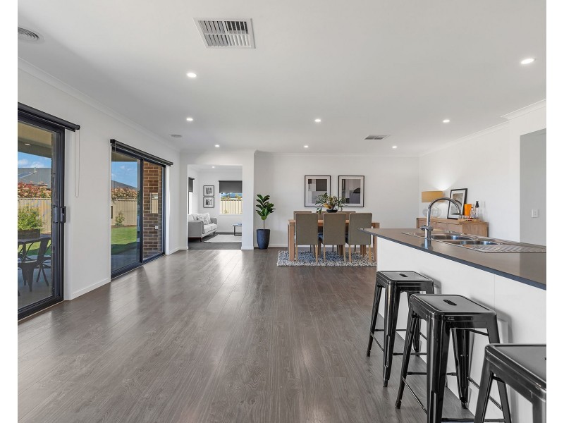 7 Magnolia Drive, Echuca VIC 3564