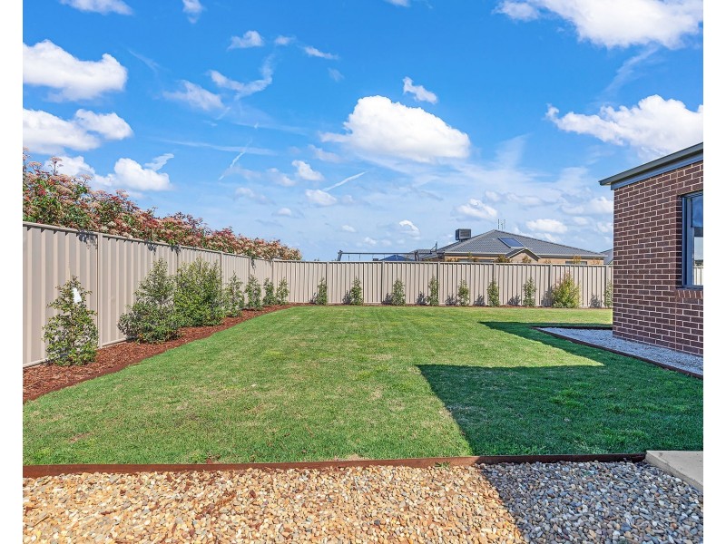 7 Magnolia Drive, Echuca VIC 3564