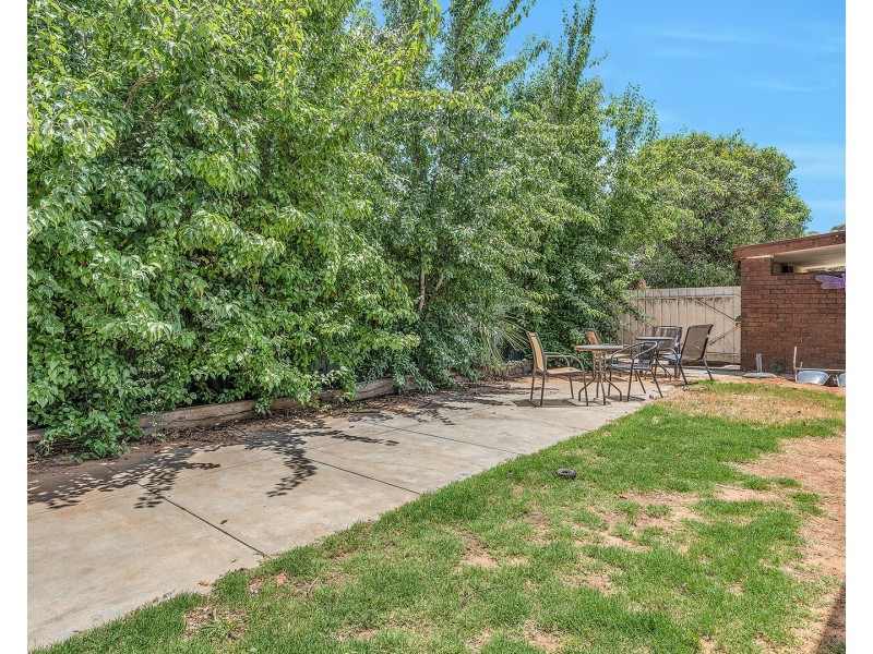 73 Pakenham Street, Echuca VIC 3564