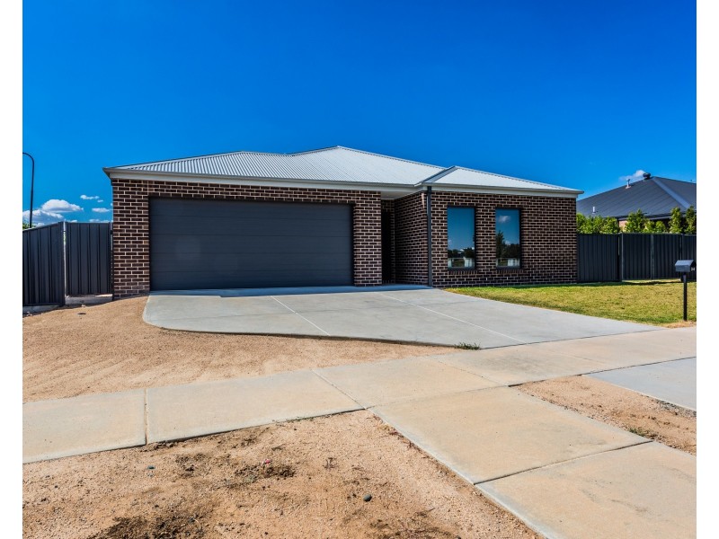 34 Park Avenue, Echuca VIC 3564