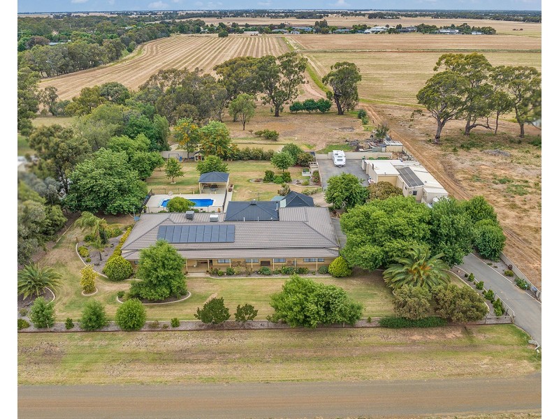 12 Scott Road, Echuca VIC 3564