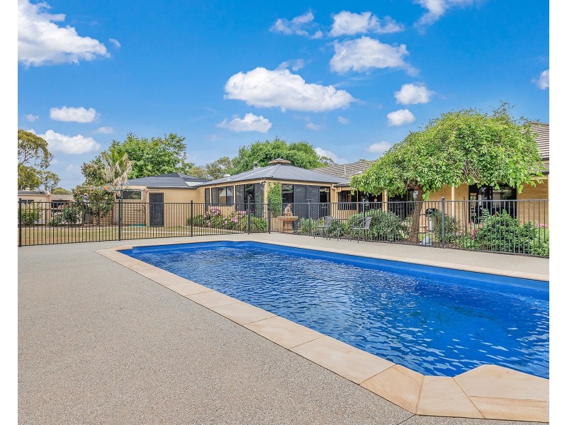 12 Scott Road, Echuca VIC 3564
