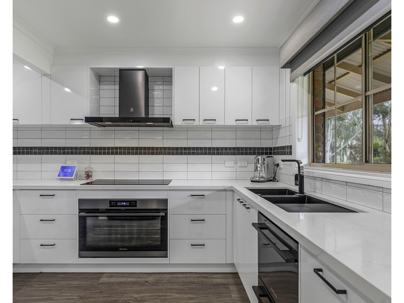 35 River View Court, Echuca VIC 3564