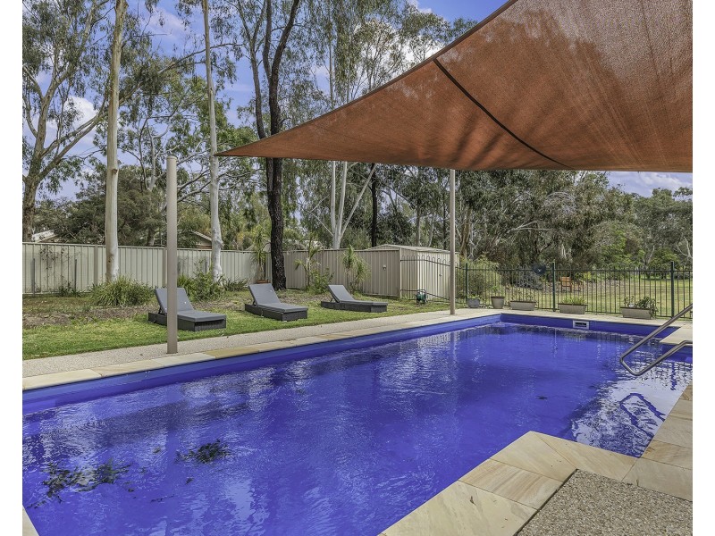 35 River View Court, Echuca VIC 3564