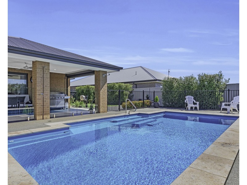 22 Heron Street, Moama NSW 2731