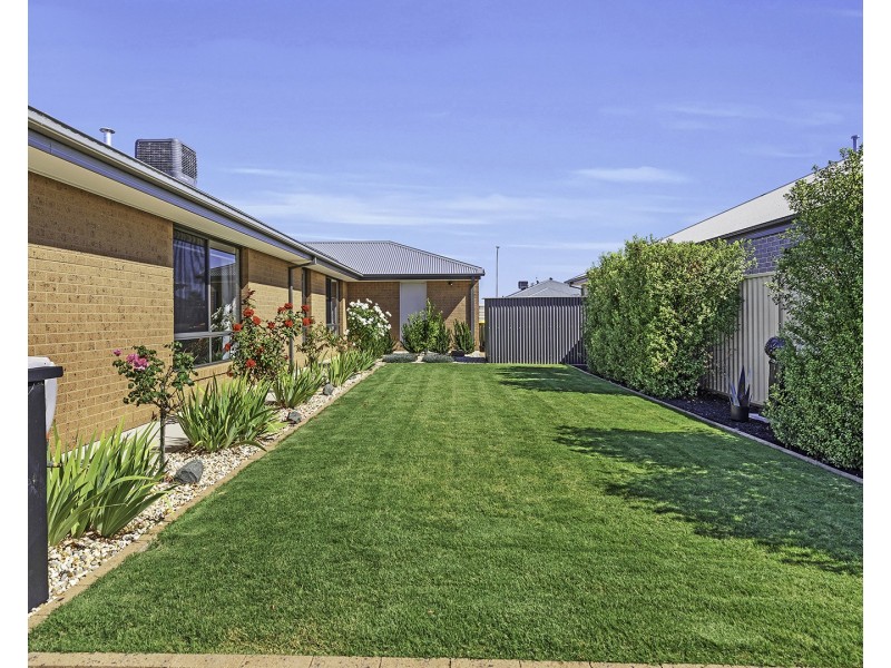 22 Heron Street, Moama NSW 2731