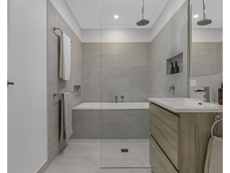 2/56 Hovell Street, Echuca VIC 3564