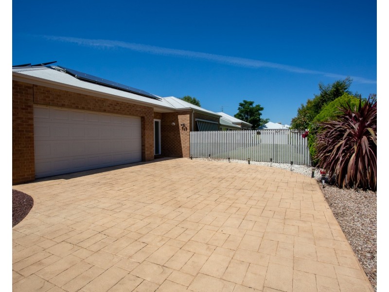 3 Kingfisher Drive West, Moama NSW 2731