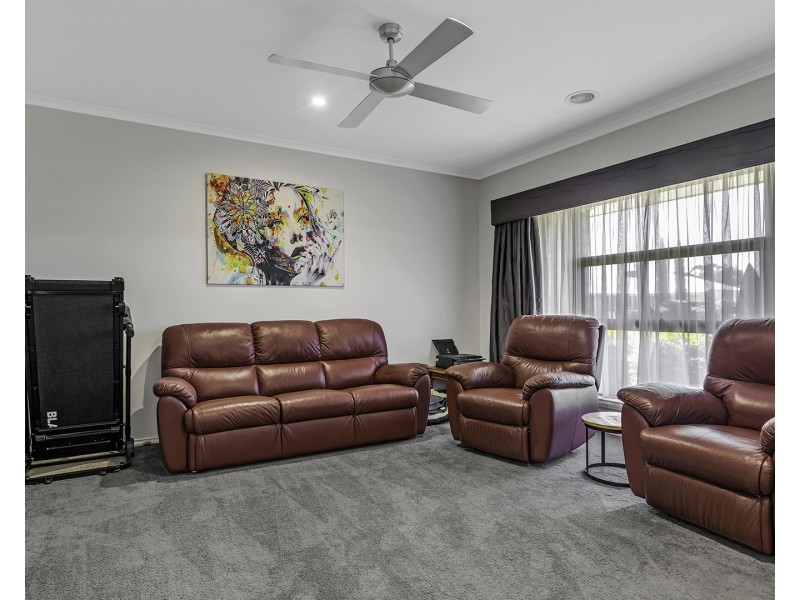 11 Lakeview Drive, Moama NSW 2731