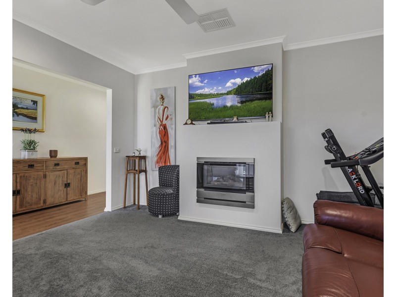 11 Lakeview Drive, Moama NSW 2731