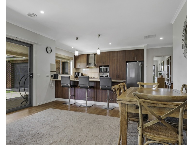 11 Lakeview Drive, Moama NSW 2731