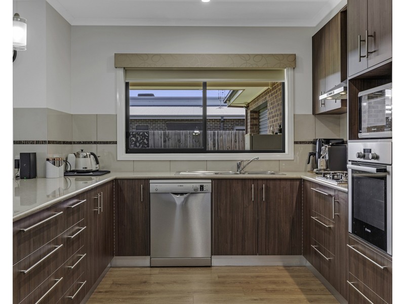 11 Lakeview Drive, Moama NSW 2731