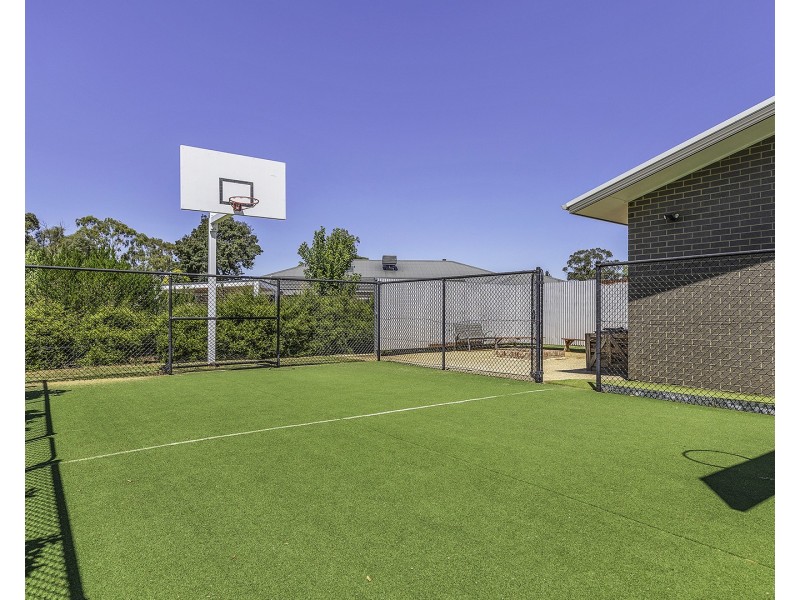 2 Lynn Court, Moama NSW 2731