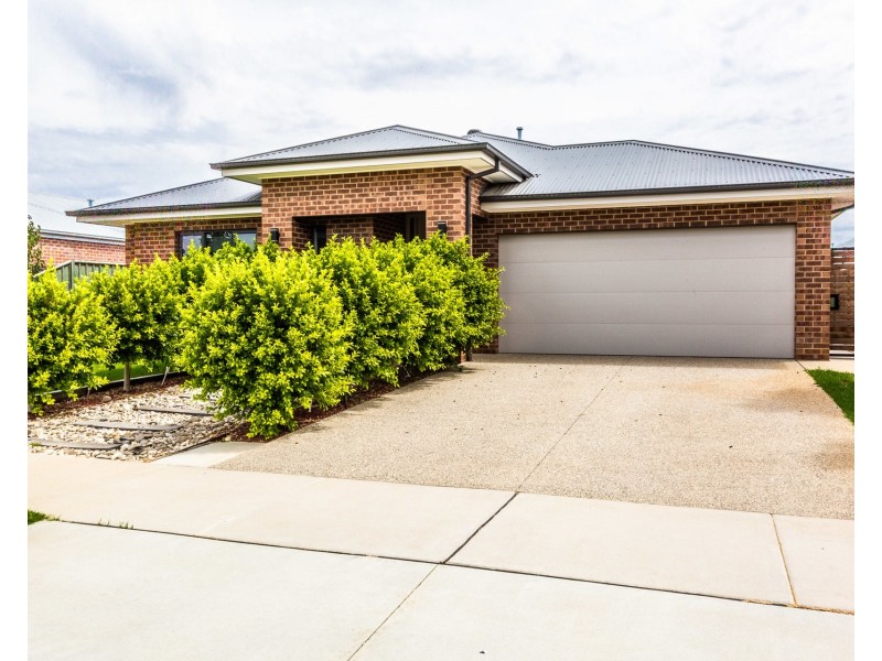 19 Mayflower Drive, Moama NSW 2731