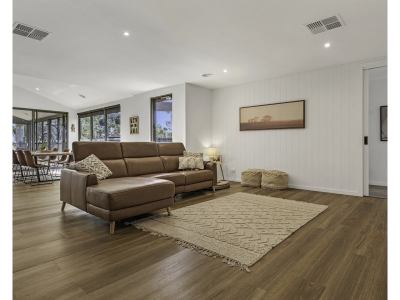 8 Charters Drive, Moama NSW 2731