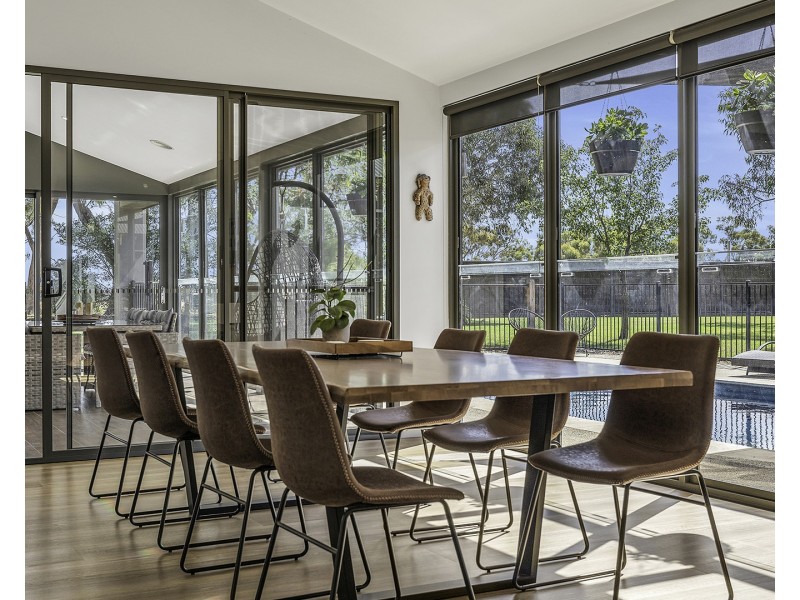 8 Charters Drive, Moama NSW 2731