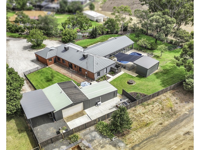 8 Charters Drive, Moama NSW 2731