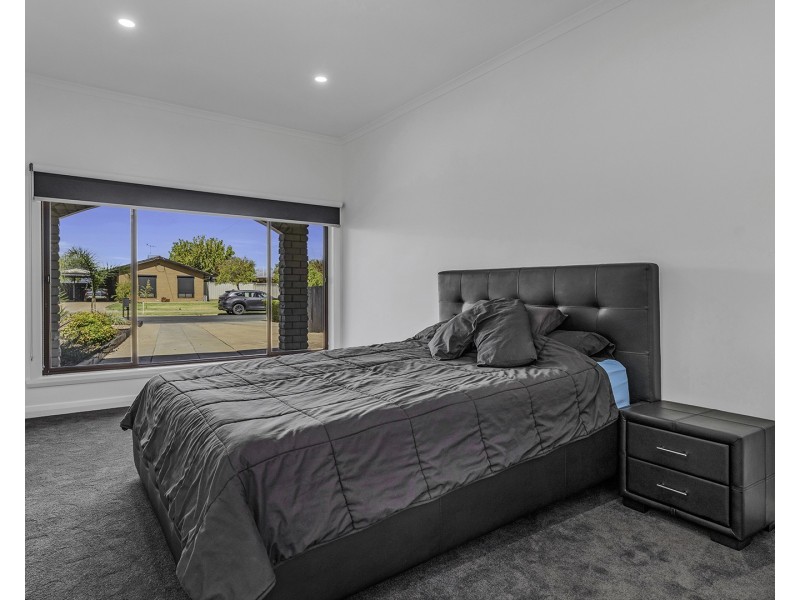 18 Rutley Crescent, Echuca VIC 3564