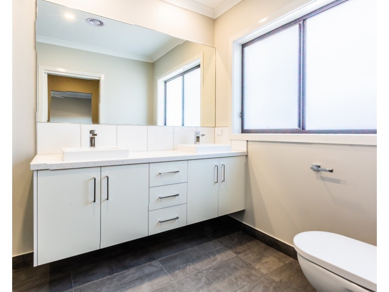 3 Whistler Circuit, Moama NSW 2731