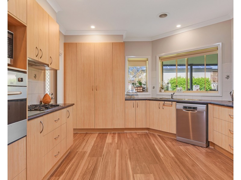 19 Simms Street, Moama NSW 2731