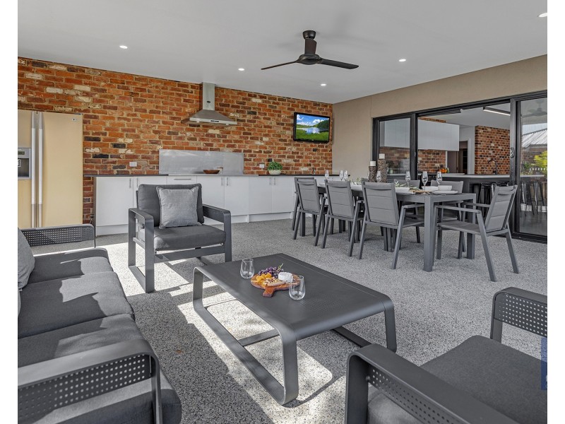 30 Winbi Avenue, Moama NSW 2731