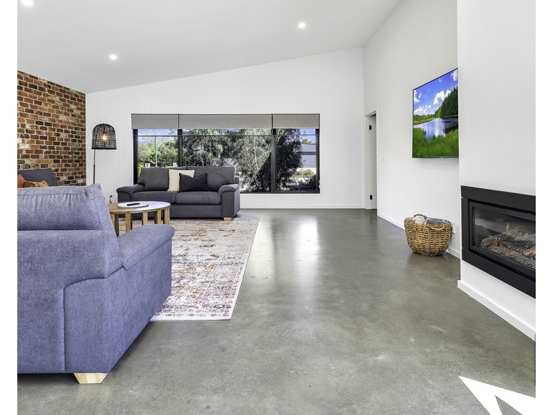 30 Winbi Avenue, Moama NSW 2731