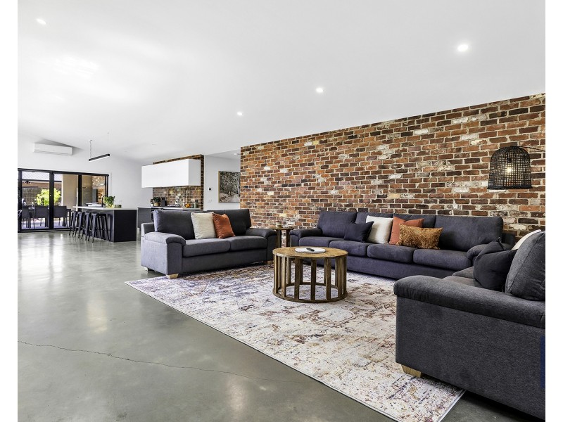 30 Winbi Avenue, Moama NSW 2731