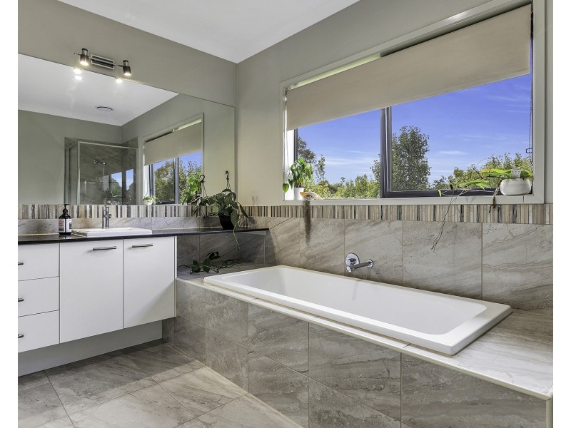 7 Clarke Court, Moama NSW 2731