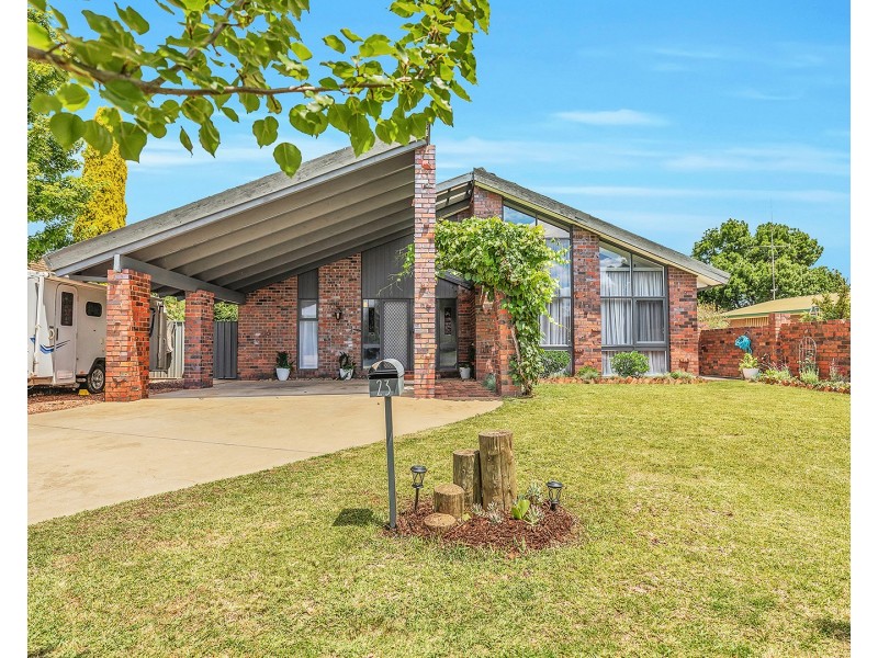 23 Hillview Avenue, Moama NSW 2731