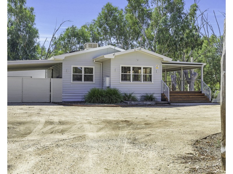 58 Radcliffe Street, Echuca VIC 3564