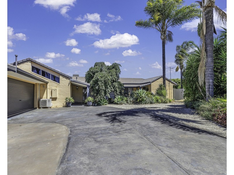 24 Kooyong Court, Echuca VIC 3564