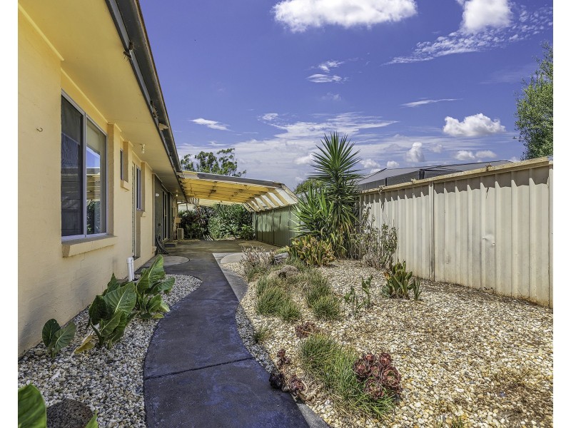 24 Kooyong Court, Echuca VIC 3564